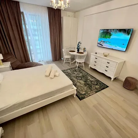 Seafront Haven Mamaia